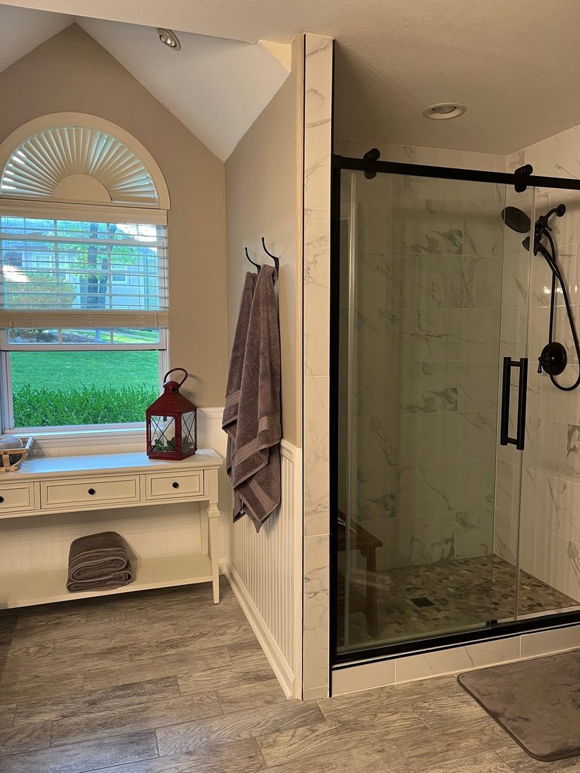 Tile shower — B&W Floor Covering, Lake of the Ozarks